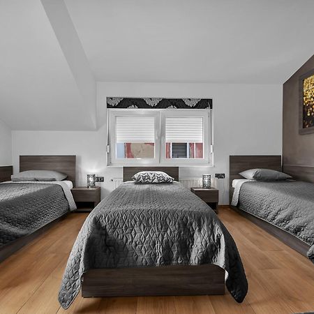 Dormir Apartments Zagabria Esterno foto